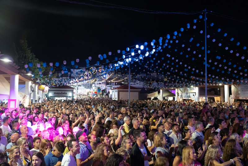 Festejos destaca el éxito de participación y repercusión de la Feria de Día y de Noche en Benalmádena Pueblo