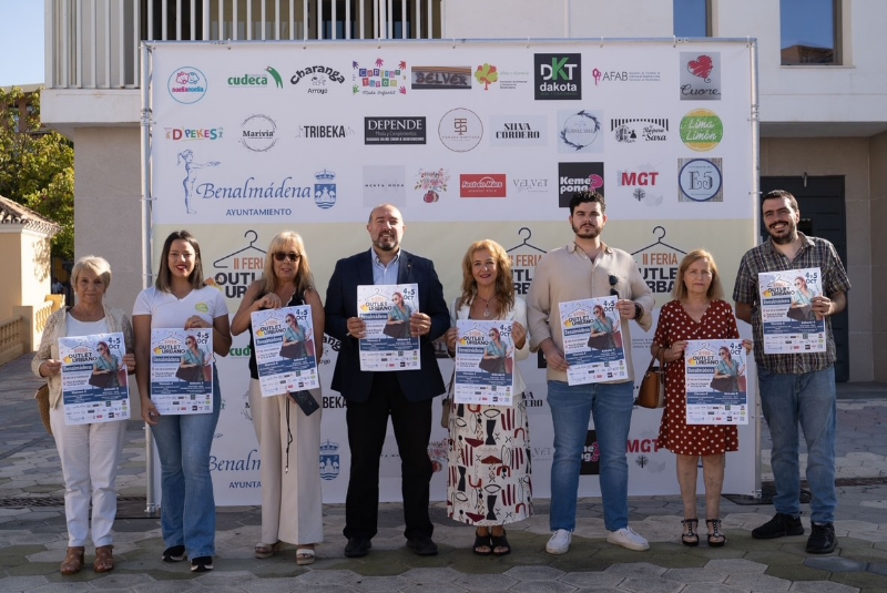 Un concierto de Ginés González, pasarelas de moda y una batucada, protagonistas del II ‘Outlet Urbano’ con grandes descuentos en el corazón de Arroyo de la Miel