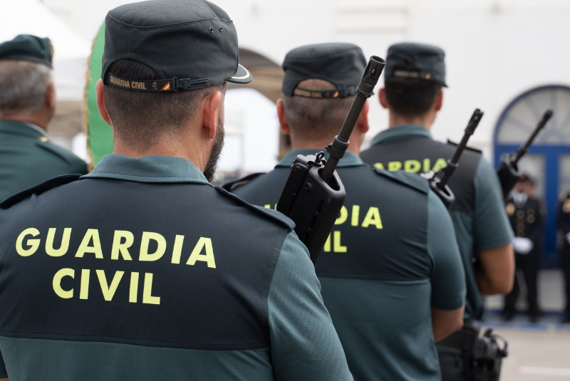 Benalmádena acoge los tradicionales actos en honor a la Patrona de la Guardia Civil, la Virgen del Pilar