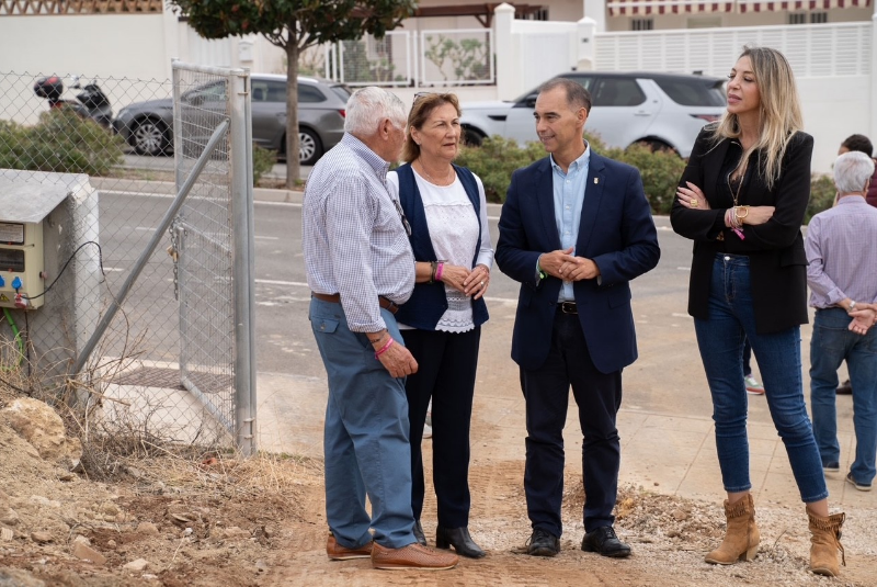 Comienzan los primeros trabajos en la parcela de AFAB, un día histórico para hacer realidad el futuro Centro de Día para personas con Alzheimer y otras demencias