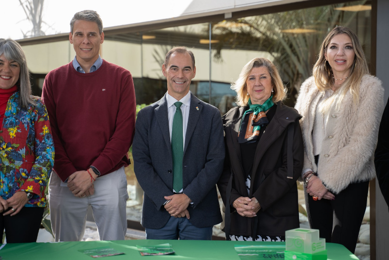 Benalmádena se suma a la celebración del Día Mundial Contra el Cáncer bajo el lema ‘Por unos cuidados más justos’