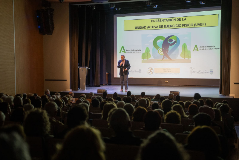 Presentada la Unidad Activa de Ejercicio Físico a los mayores del municipio en la Casa de la Cultura