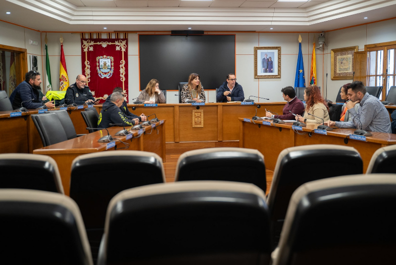 Benalmádena continúa su apuesta por la modernización de sus playas con grandes inversiones en pasarelas, solmáforos e incremento del baño adaptado para este verano