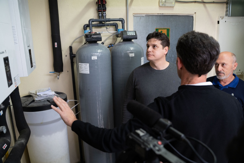 El Ayuntamiento renueva el sistema de agua caliente sanitaria y el circuito de placas solares de las instalaciones deportivas municipales